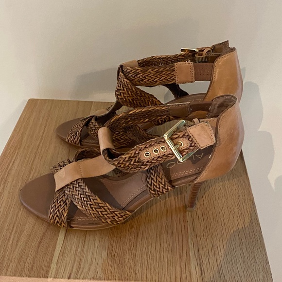 ALDO dress shoes - Picture 5 of 5